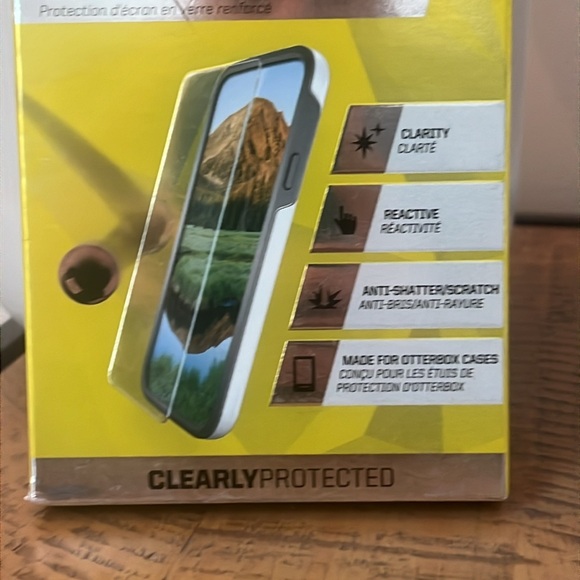 Alpha Glass Premium Glass Protection for Samsung Galaxy S6 - Picture 3 of 5